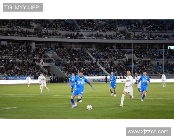 各国足球球星齐聚一堂展现荣耀时刻与合作精神