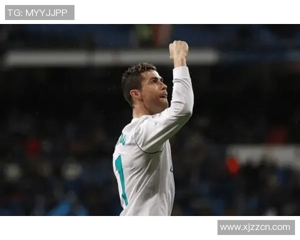 足球明星逆袭计划:如何从低调角色到全场焦点的惊人转变